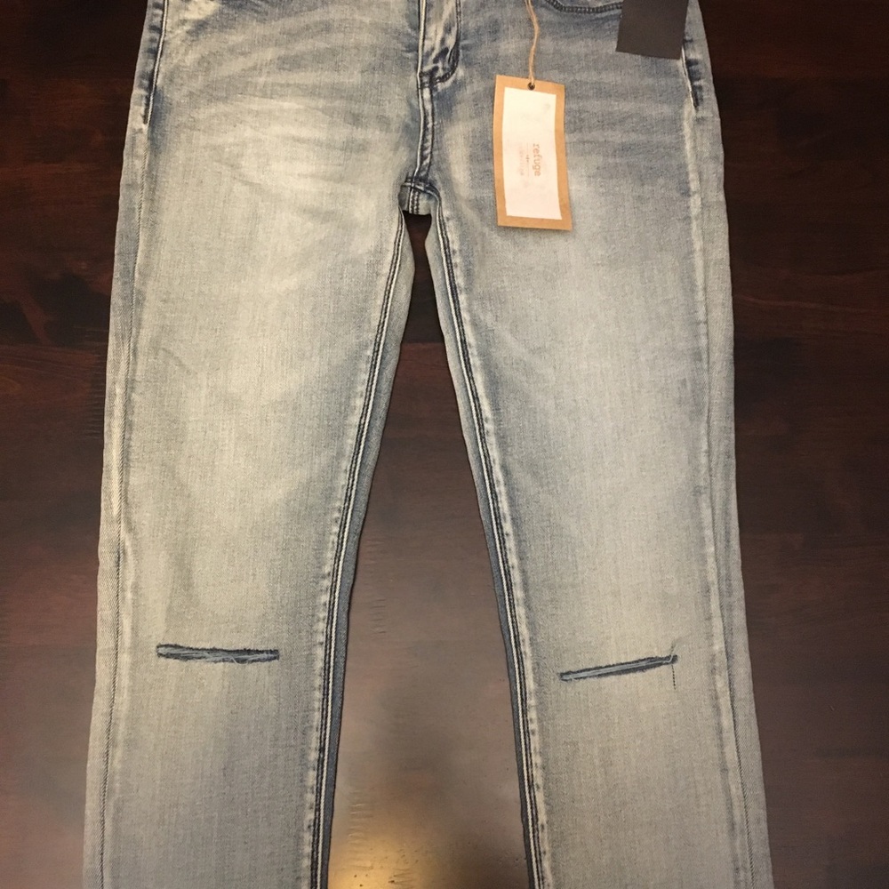 Trendy Jeans! - Picture 2 of 2